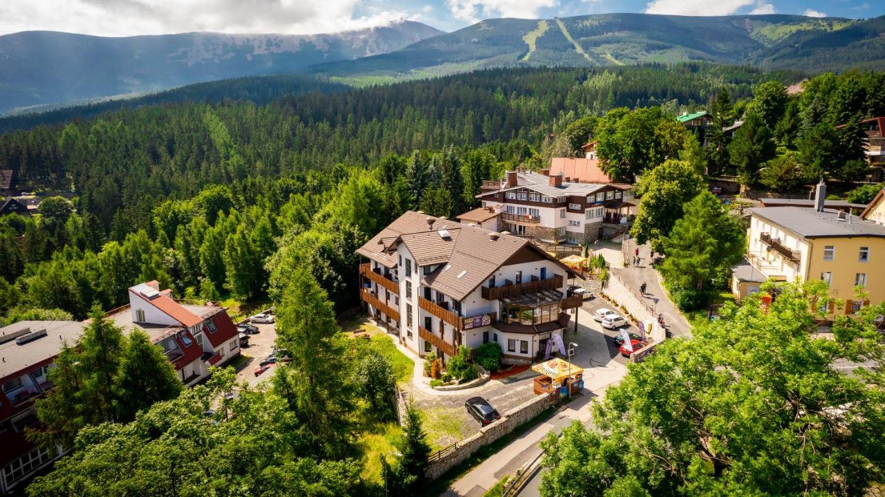 Karpacki & Spa - Blisko Wyciagu, Restauracja, Sala Zabaw, Bar 24H (Adults Only) Карпач Экстерьер фото